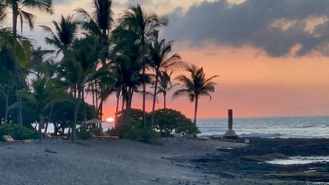 Does Kona Village Rosewood Resort Deserve the Hype?