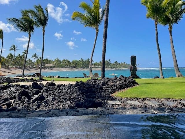 Does Kona Village Rosewood Resort Deserve the Hype?