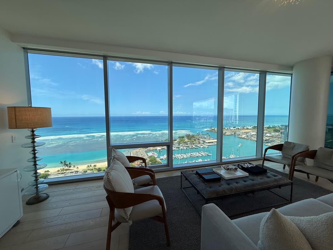 From Kona to Kakaako: A Honolulu Day Trip with a Big Island Vision
