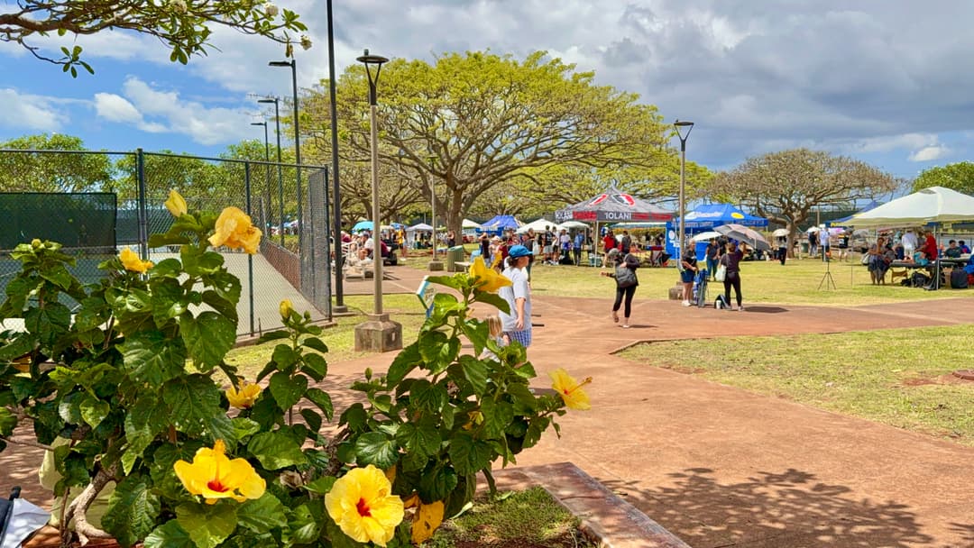 Why Kauai Has Red Dirt – And Kona Has Lava Rock Walls Everywhere