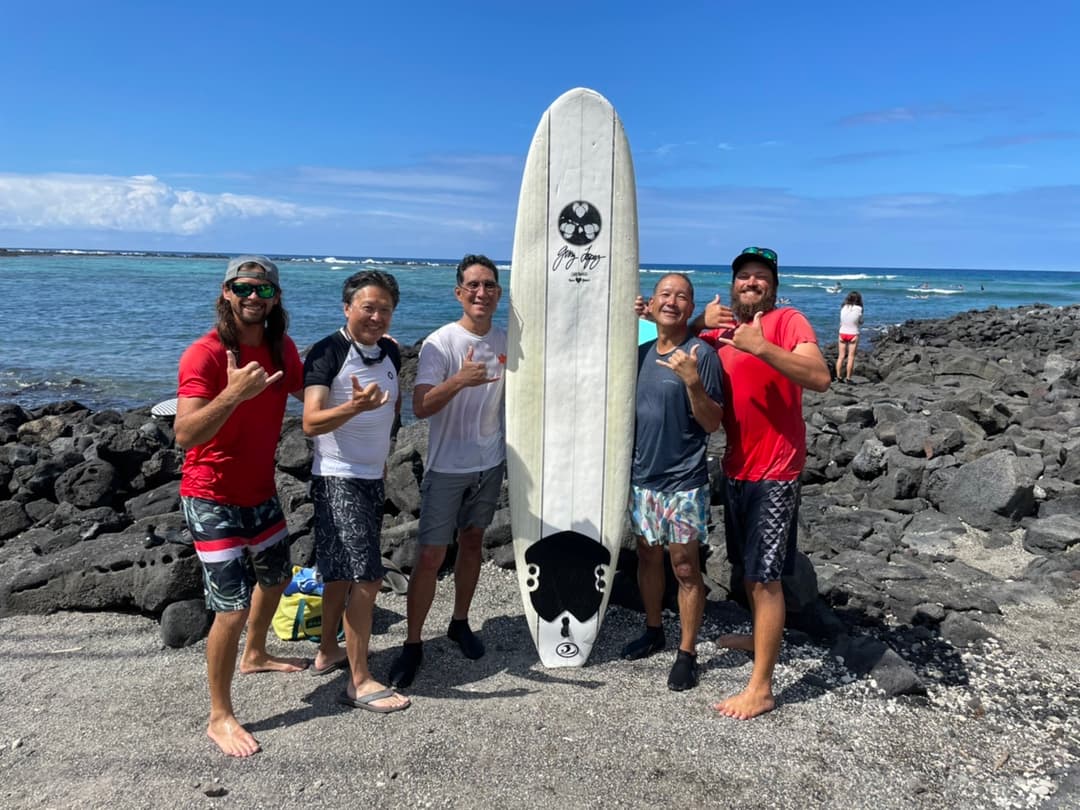 surfing in Kona